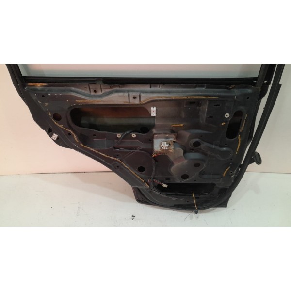 Porta Traseira Esquerda Tr4 2001 A 2009 (apenas Lata) Preto