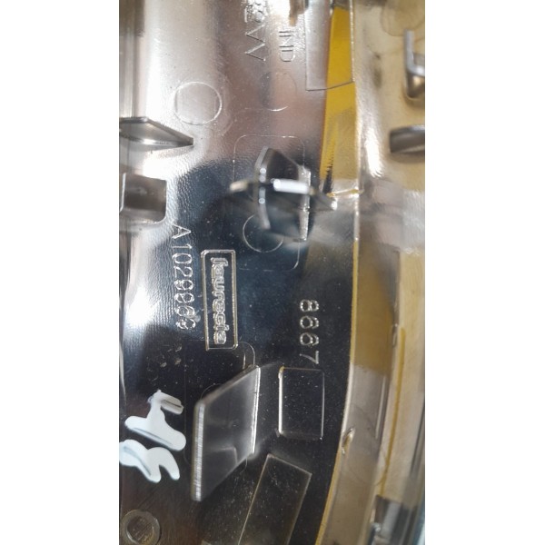 Acabamento Puxador Porta D.direito Citroen C3 96875582vv