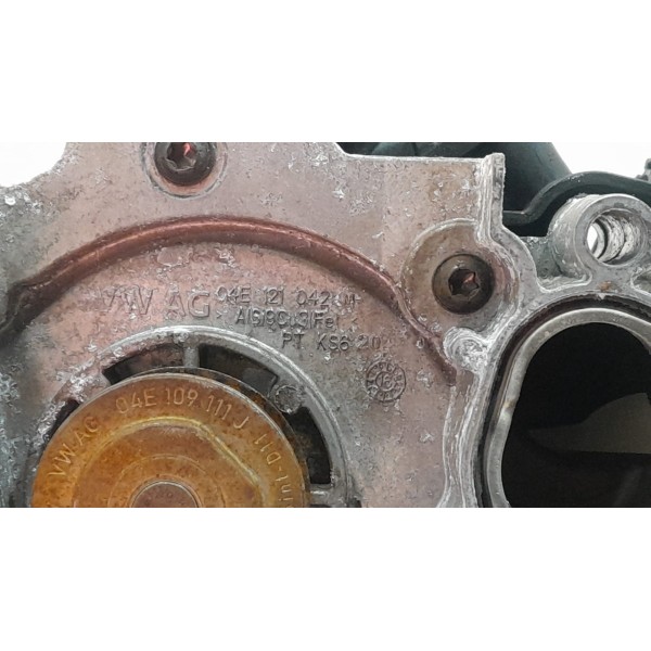 Bomba De Agua Com Carcaça Valvula Golf 1.4 04e121042