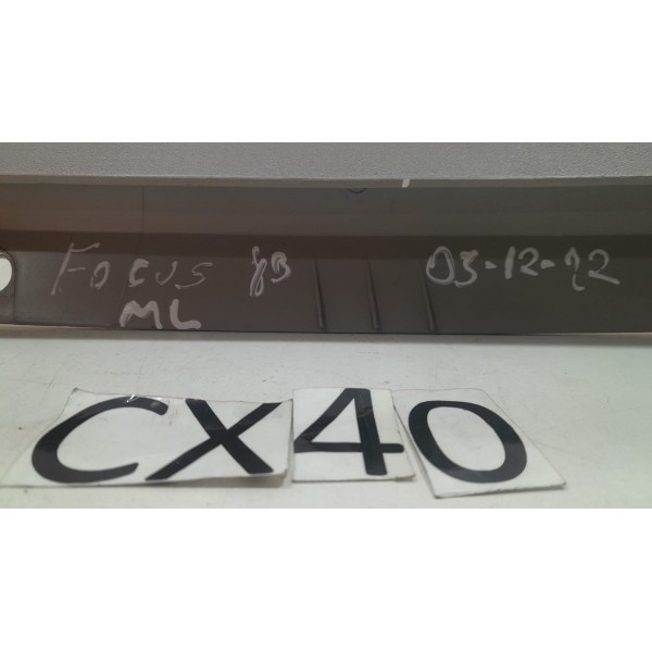 Acabamento Lateral D Vidro Vigia Focus Hatch 2008-2013 Usado