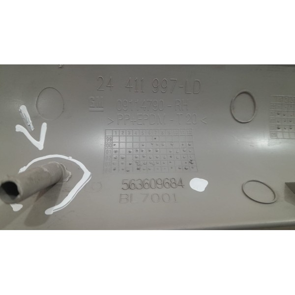 Moldura Coluna Parabrisa Corsa Frente Montana 2005 Eh 37