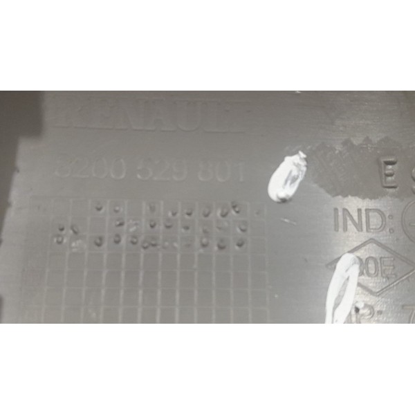 Acabamento Coluna Parabrisa Lado Direito Sandero 8200529801