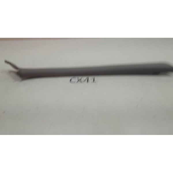 Acabamento Coluna Parabrisa Lado Direito Sandero 8200529801