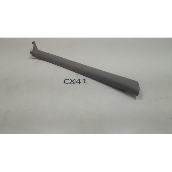 Acabamento Coluna Parabrisa Lado Direito Sandero 8200529801