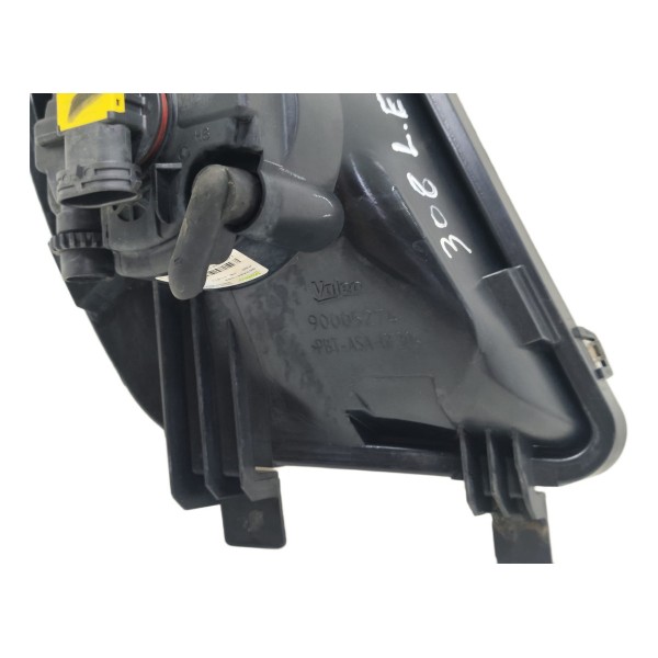 Farol Auxiliar Milha Peugeot 308 2012 A 2015 Lado Esquerdo Branco