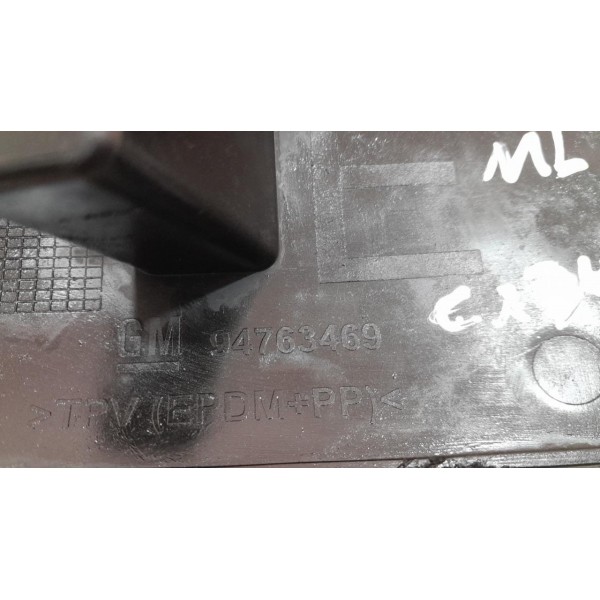 Defletor Parabarro Traseiro Esquerdo Gm Onix Prisma 94763469