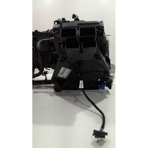 Caixa De Ventilação Volkswagen Tiguan 250 Tsi 1.4 S/ Motor