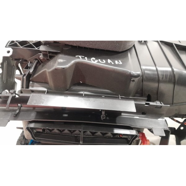 Caixa De Ventilação Volkswagen Tiguan 250 Tsi 1.4 S/ Motor
