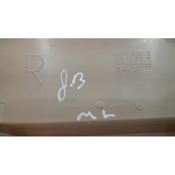 Moldura Tampa Lateral Direita Vw Tiguan 5n0858218