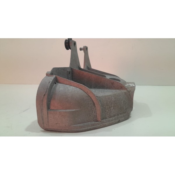 Protetor Escape Vw Jetta 2013 06a133228