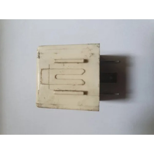 Relé Do Pisca Alerta Fiesta Ka Courier Escort - 95vg13150aa