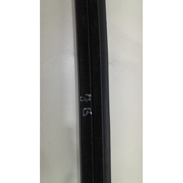 Canaleta Da Porta Traseira Esquerda Cobalt