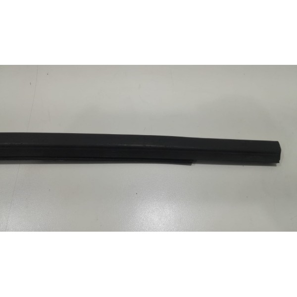 Canaleta Da Porta Traseira Esquerda Cobalt