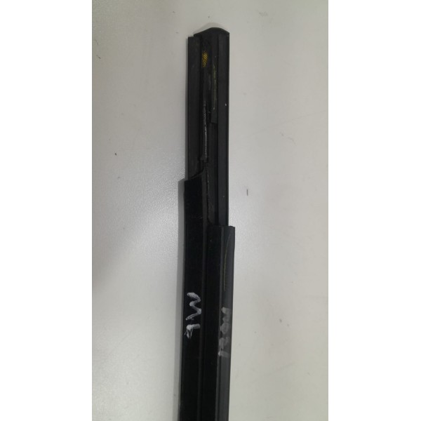 Canaleta Da Porta Traseira Esquerda Cobalt