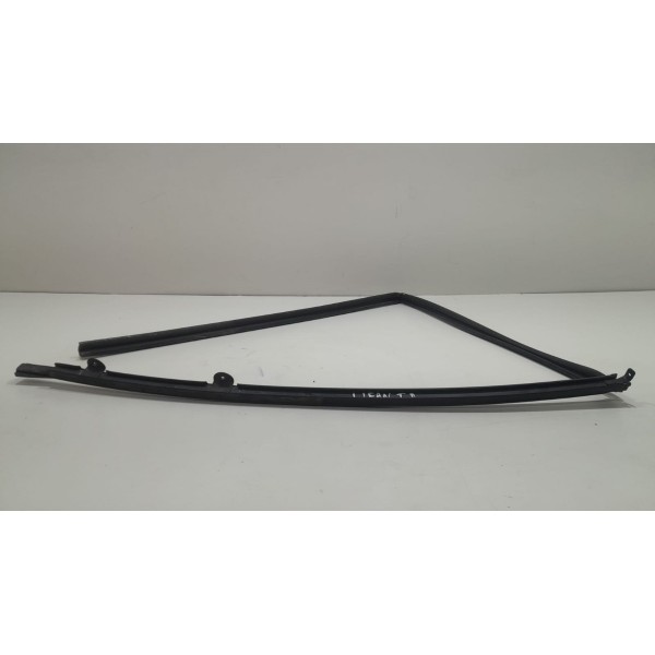 Borracha Canaleta Vidro Traseiro Direito Lifan X60 2015