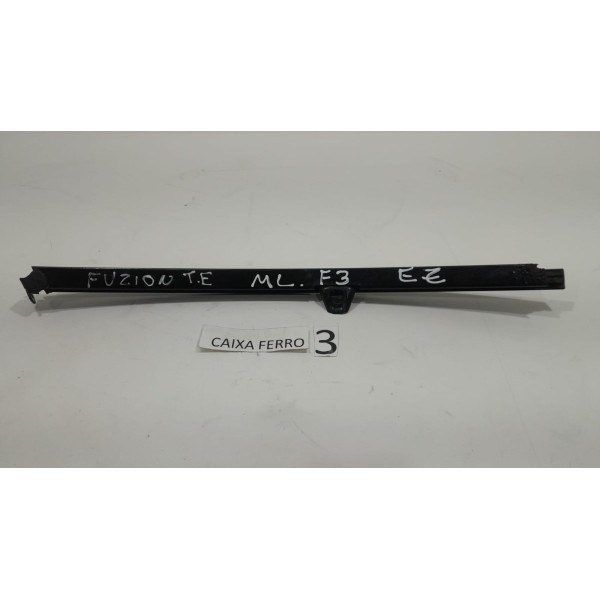 Guia Vidro Porta Traseira Esquerda Ford Fusion 2.5 2011