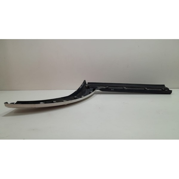 Acabamento Paralama Traseiro Direito Discovery 4 3.0 V6 2012