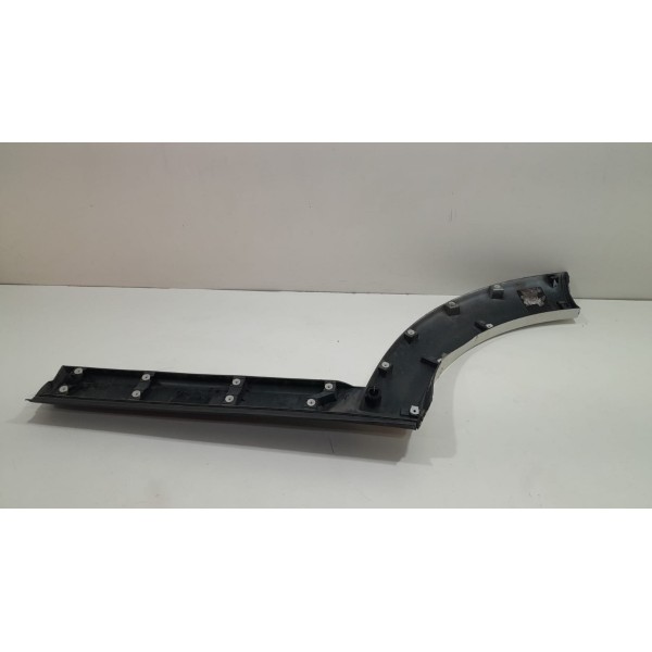 Acabamento Paralama Traseiro Direito Discovery 4 3.0 V6 2012