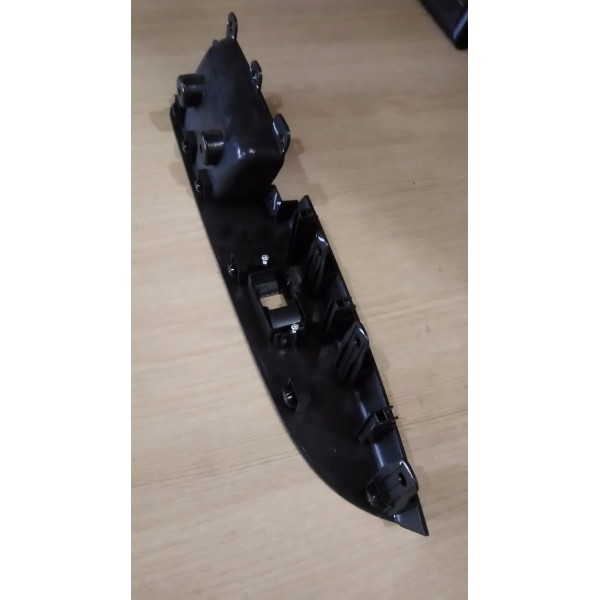 Moldura Porta Vidro Elétrico Trás Esquerda Captiva