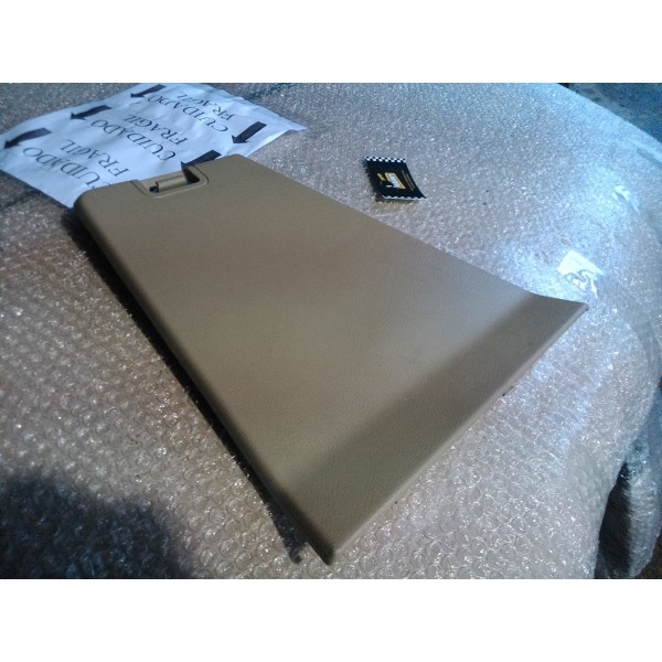 Acabamento Interno Tampa Discovery 4 2011