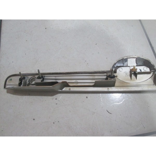 Friso Tampa Traseira C/ Emblema Toyota Corolla Fielder 03/07