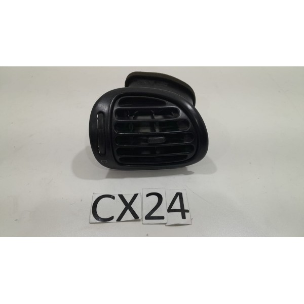 Difusor De Ar Lateral Lado Esquerdo Peugeot 206  9624664377