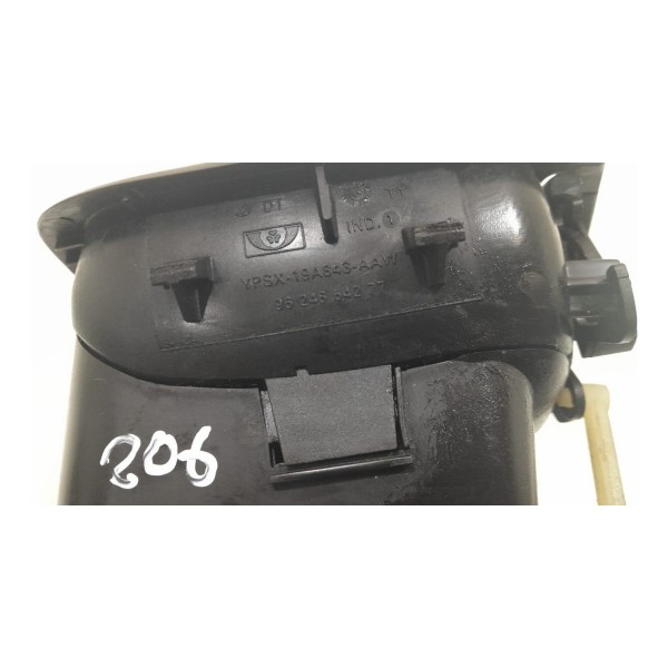 Difusor De Ar Lateral Lado Direito Peugeot 206  9624664277