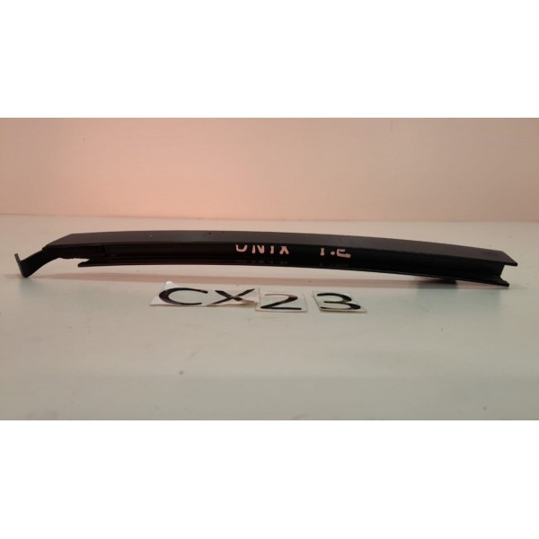 Guia Canaleta Vidro Traseira Esquerda Chevrolet Onix 2017