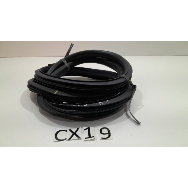 Borracha Da Porta Dianteira Esquerda Onix 1.0 8v