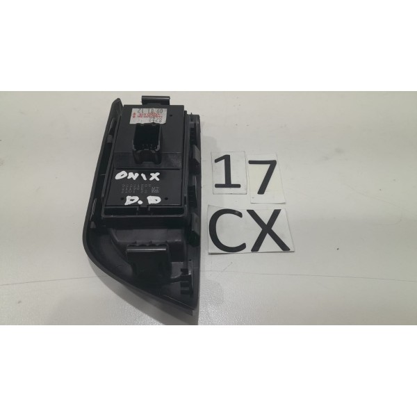 Botão Vidro Elétrico  Onix D.d 2013 2014 2015 2016 92221585