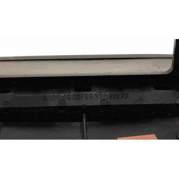 Moldura Acab. Relogio Painel Central Peugeot 307 9637031377