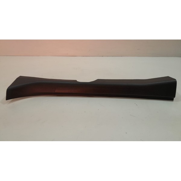 Soleira Da Porta Dianteira Esquerda Gm Cobalt 2011 A 2015