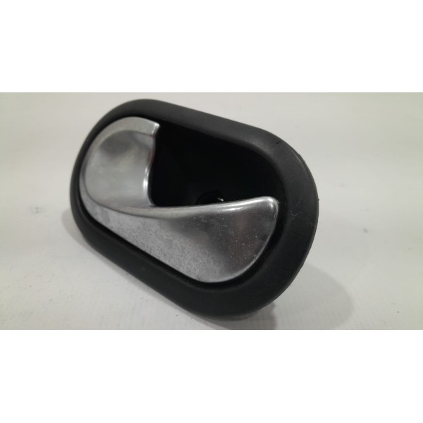 Maçaneta Interna Renault Megane 06/12 Orig D.e Dianteira