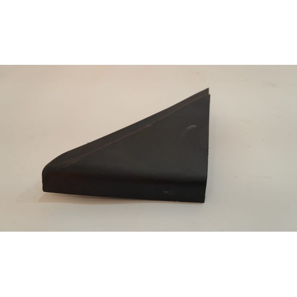 Acabamento Interno Retrovisor Le C/ Leves Riscos Veloster 12