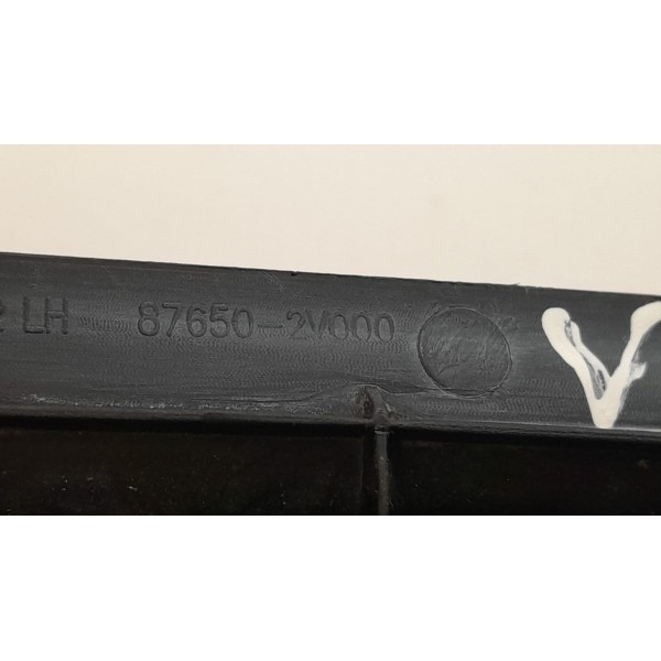 Acabamento Interno Retrovisor Le C/ Leves Riscos Veloster 12