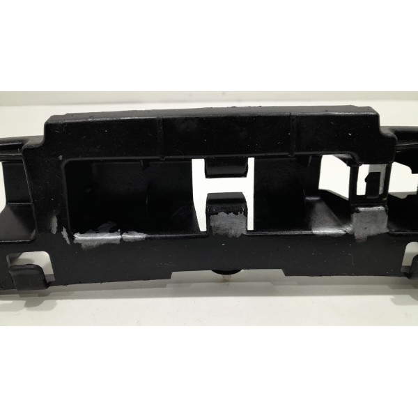 Guia Central Parachoque Tras Renault Megane