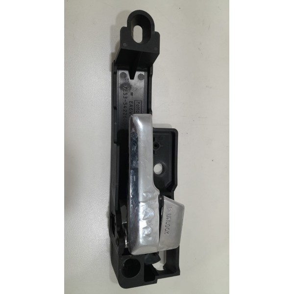 Maçaneta Porta Dianteira Ld Ford Fusion 2010 Detalhe Cromo