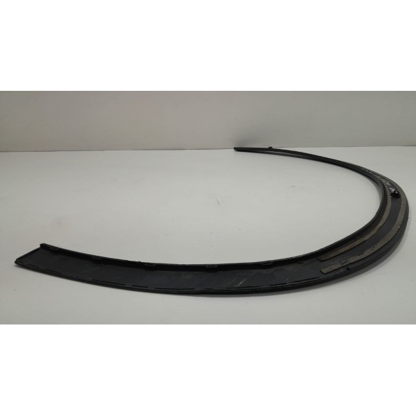 Moldura Dianteira Esquerda Mercedes Gla200 2019