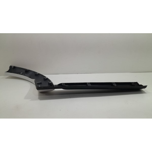 Acabamento Paralama Traseiro Esquerd Discovery 4 3.0 V6 2012