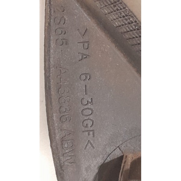 Moldura Tampa Traseira C Luz Placa Fiesta Hatch  Preto