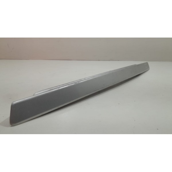 Moldura Tampa Traseira C Luz Placa Fiesta Hatch  Preto