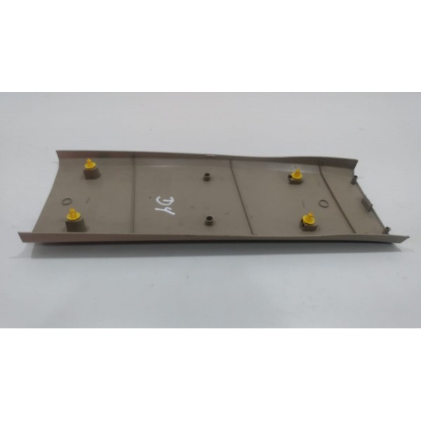 Acabamento Esquerdo Coluna Inferior Discovery 4 2014 2015