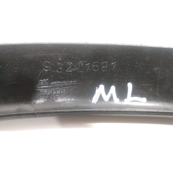 Moldura Paralama Dianteiro Esquerdo Corsa 00 93251683