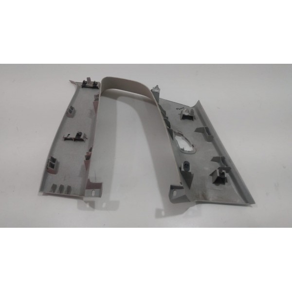 Moldura Do Vidro Traseiro Esquerdo Fiat Idea