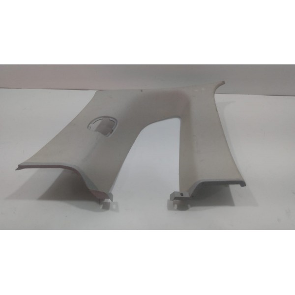 Moldura Do Vidro Traseiro Esquerdo Fiat Idea