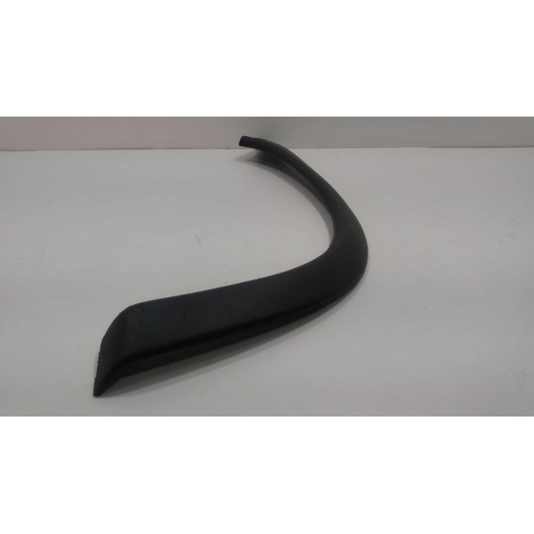 Moldura Dianteira Da Abertura Da Roda Traseira Corsa Usado