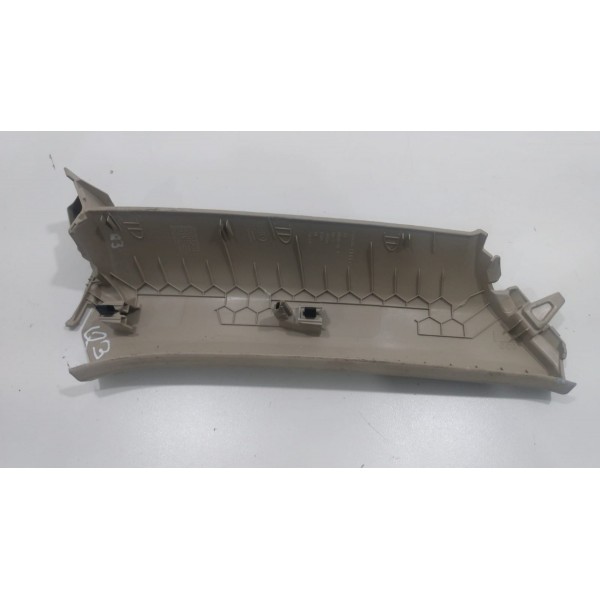 Acabamento Coluna Traseira Direita Audi Q3 2015 8u0867288