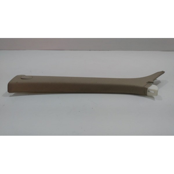 Acabamento Coluna Parabrisa Esquerdo Audi Q3 2013/2016