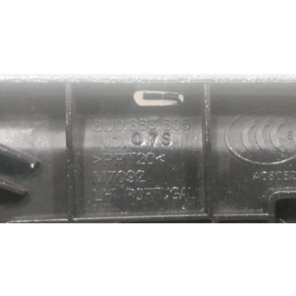 Acabamento Coluna Teto Traseira Esquerda Audi Q3 2013 2014