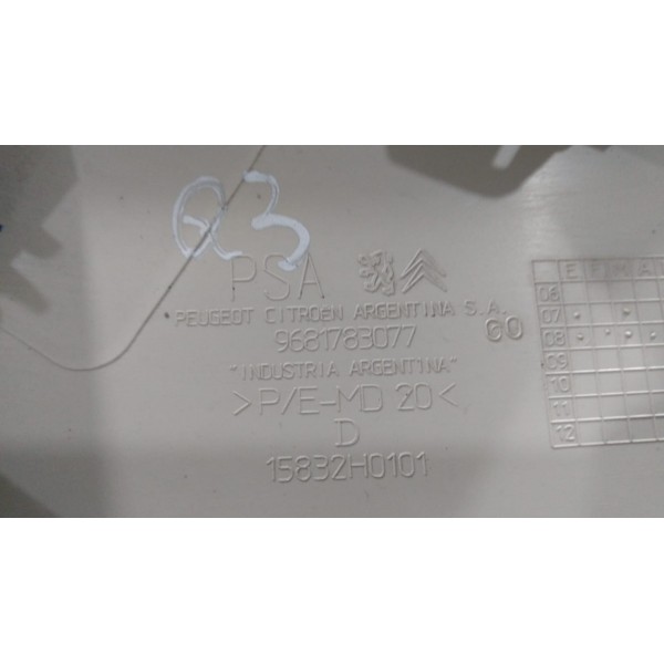 Acabamento Da Coluna Traseira Direita C4 Pallas 9681783077